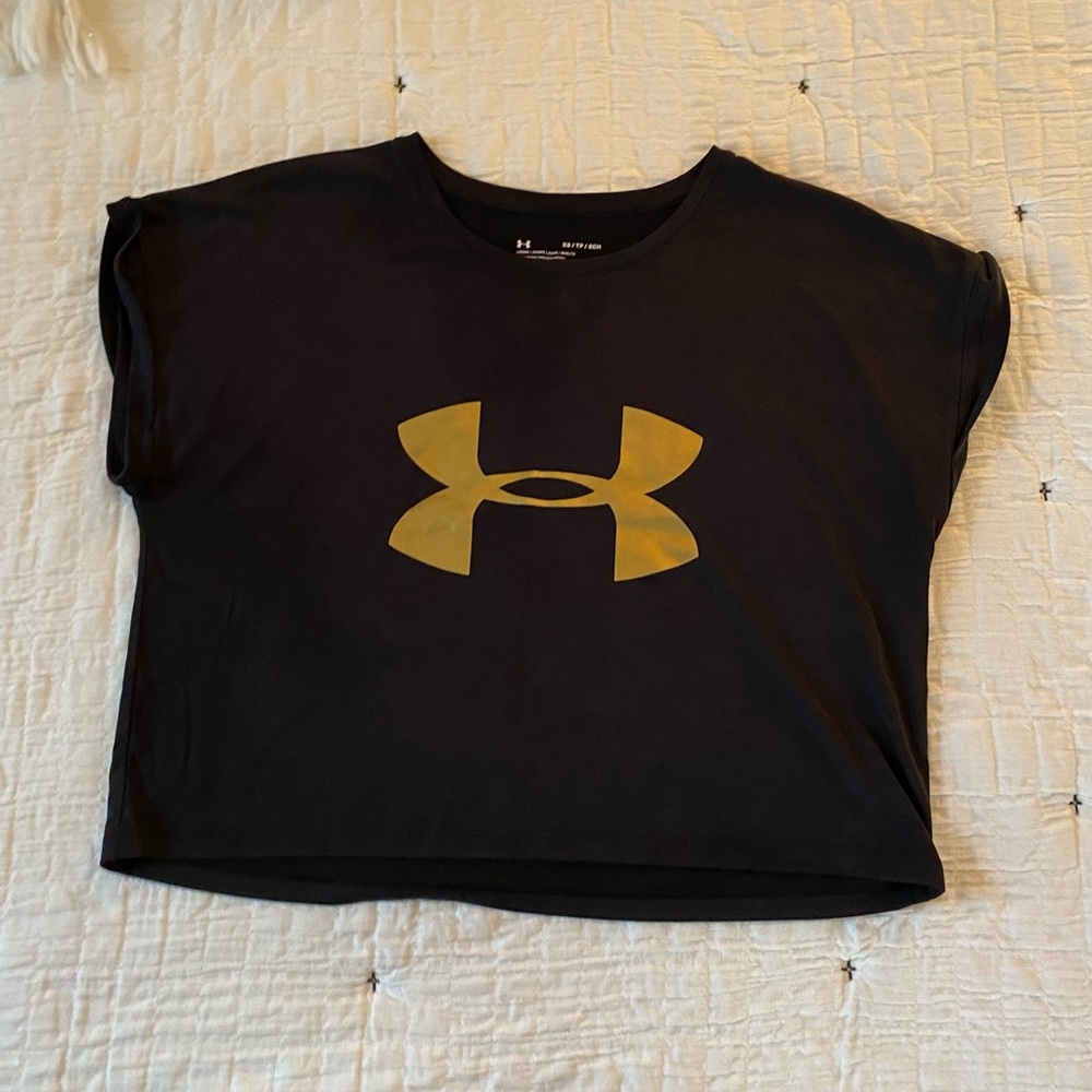 Under Armor Black Workout Crop Top - Size S